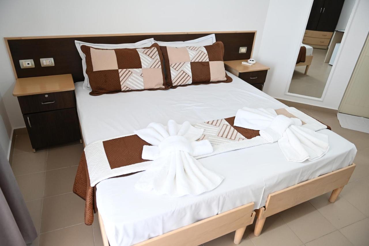 Vila Oxinn Kryemëdhej Bagian luar foto