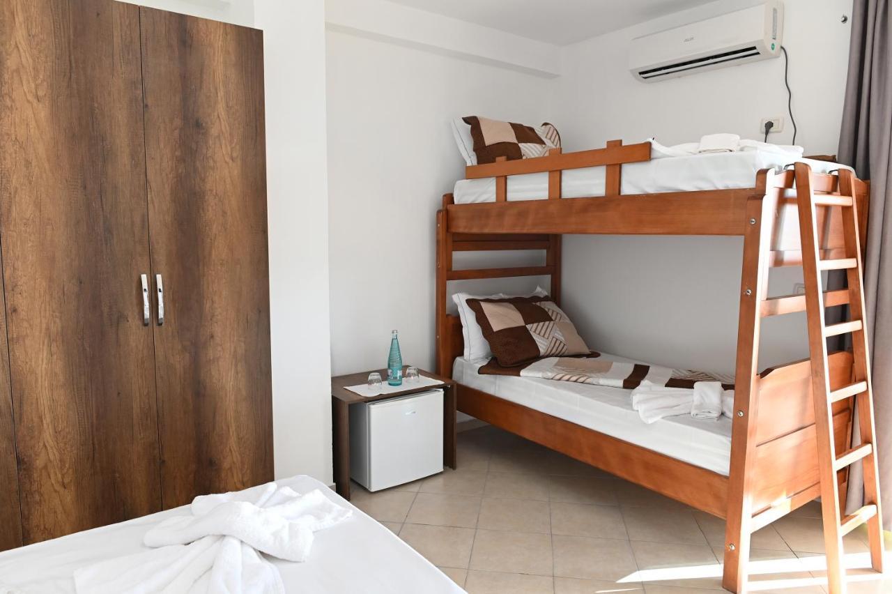 Vila Oxinn Kryemëdhej Bagian luar foto