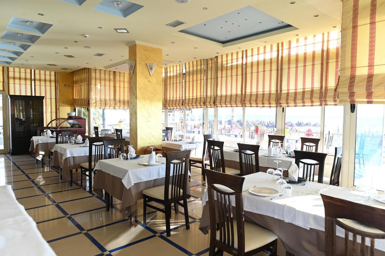 Vila Oxinn Kryemëdhej Bagian luar foto