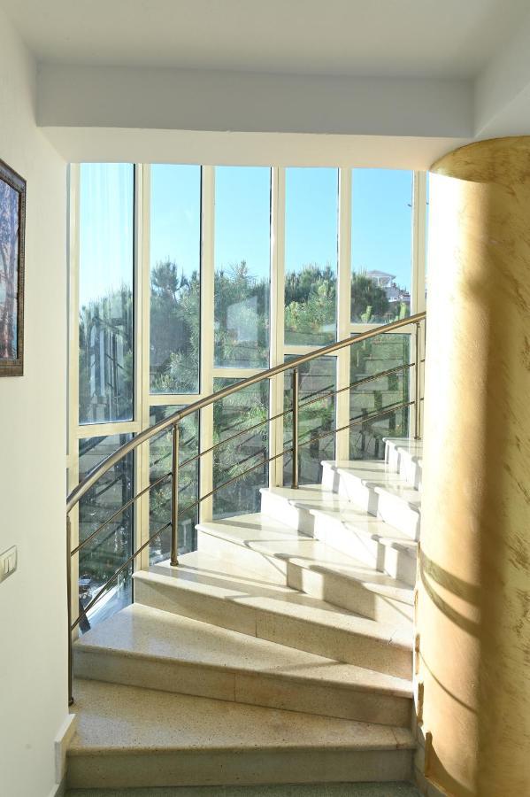 Vila Oxinn Kryemëdhej Bagian luar foto