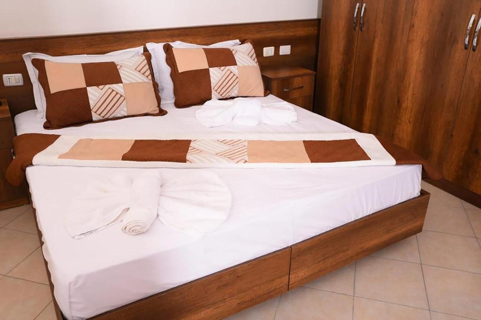Vila Oxinn Kryemëdhej Bagian luar foto